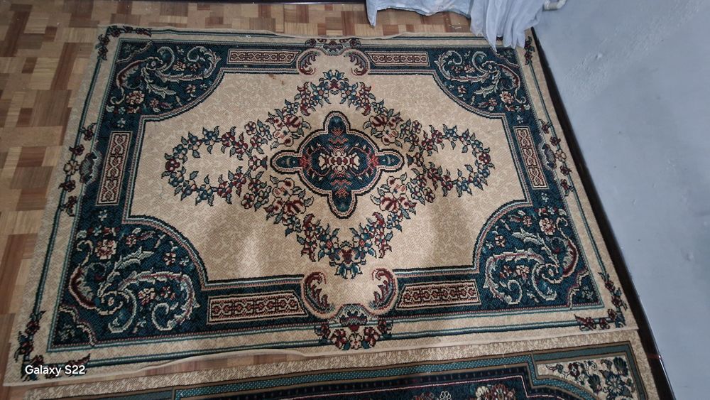 Гиламлар сотилади