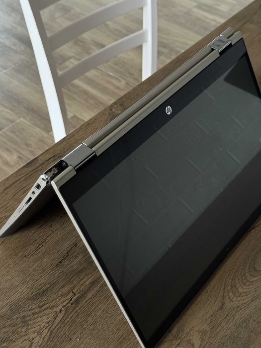 Продавам лаптоп HP Pavilion x360 14"