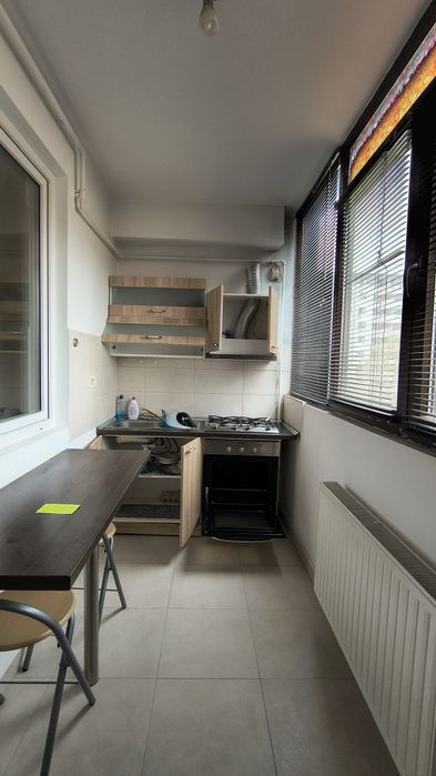 Închiriez apartament 2 camere