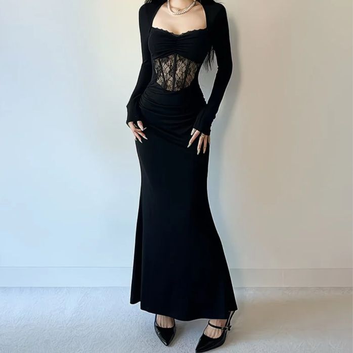 Черное платье, с кружевами