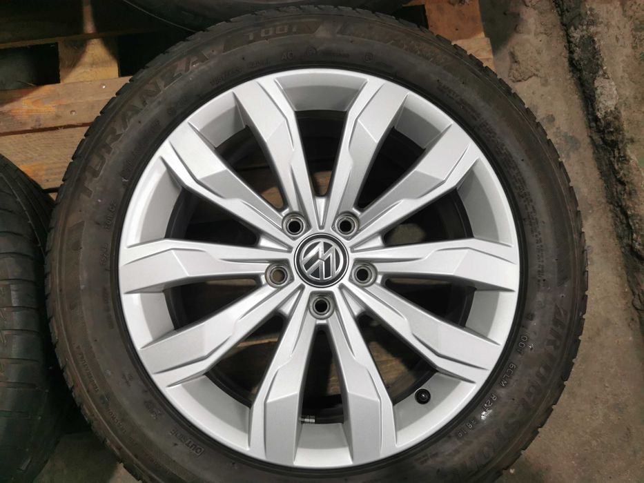Jante Originale Vw T -Roc . R 17 cu anvelope de vara