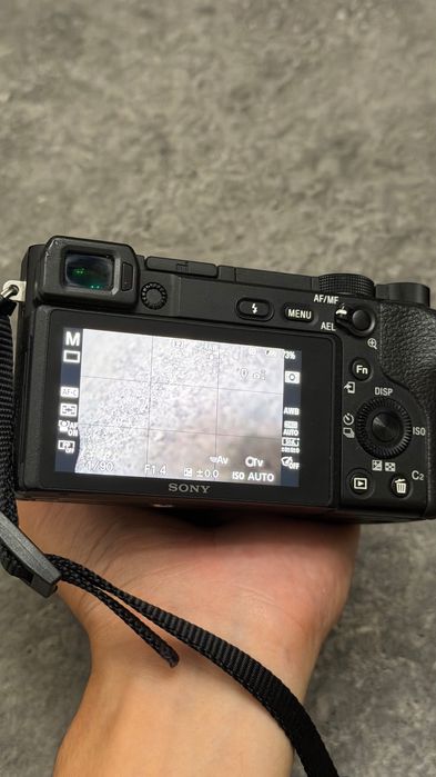 Sony a6400 + Sigma 16mm f/1.4