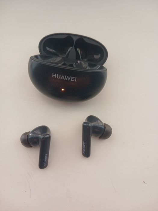 Наушник Huawei freebuds