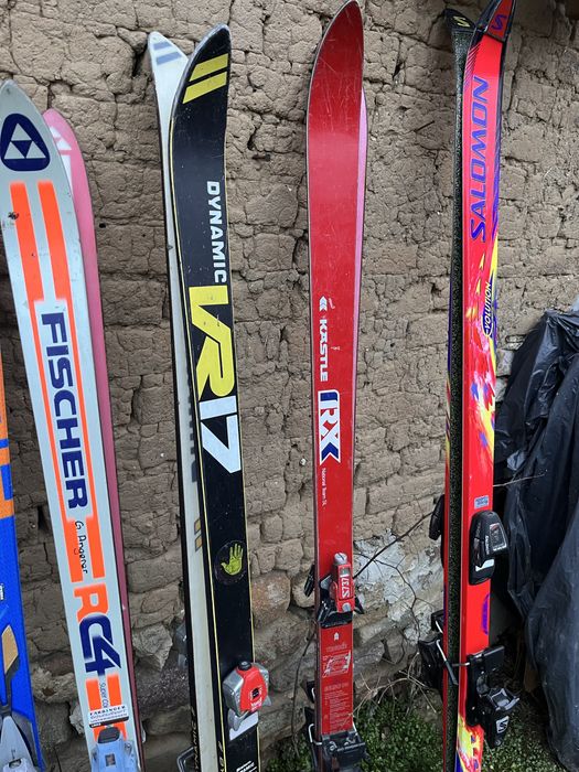 Продавам комплект ски