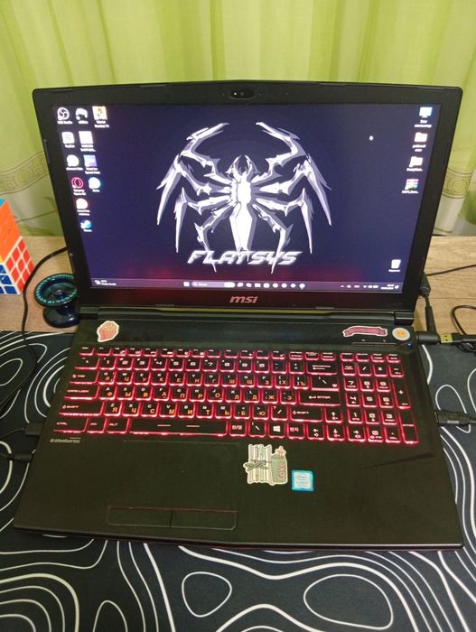 Ноутбук Msi Leopard gp63 8RE + клавиатура