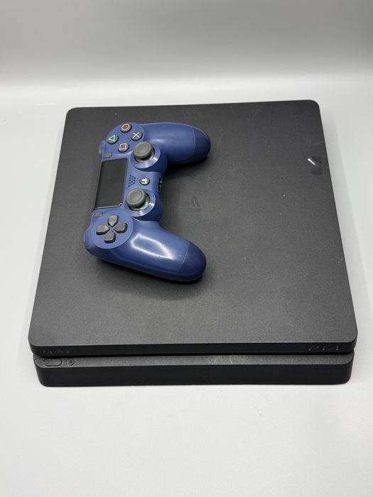 Play Station 4 Maneta