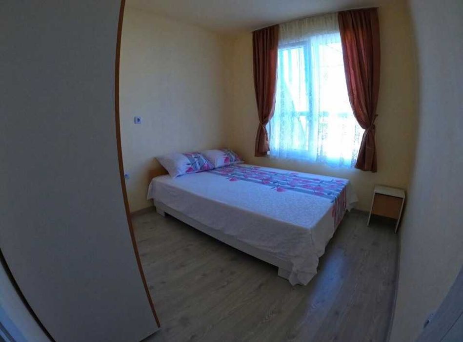 Дава се под наем Двустаен апартамент в Бургас, Меден рудник - зона А - 56 кв.м за 306 € - Снимка #2