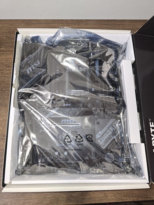 Placa de baza MSI B650 GAMING PLUS AM5