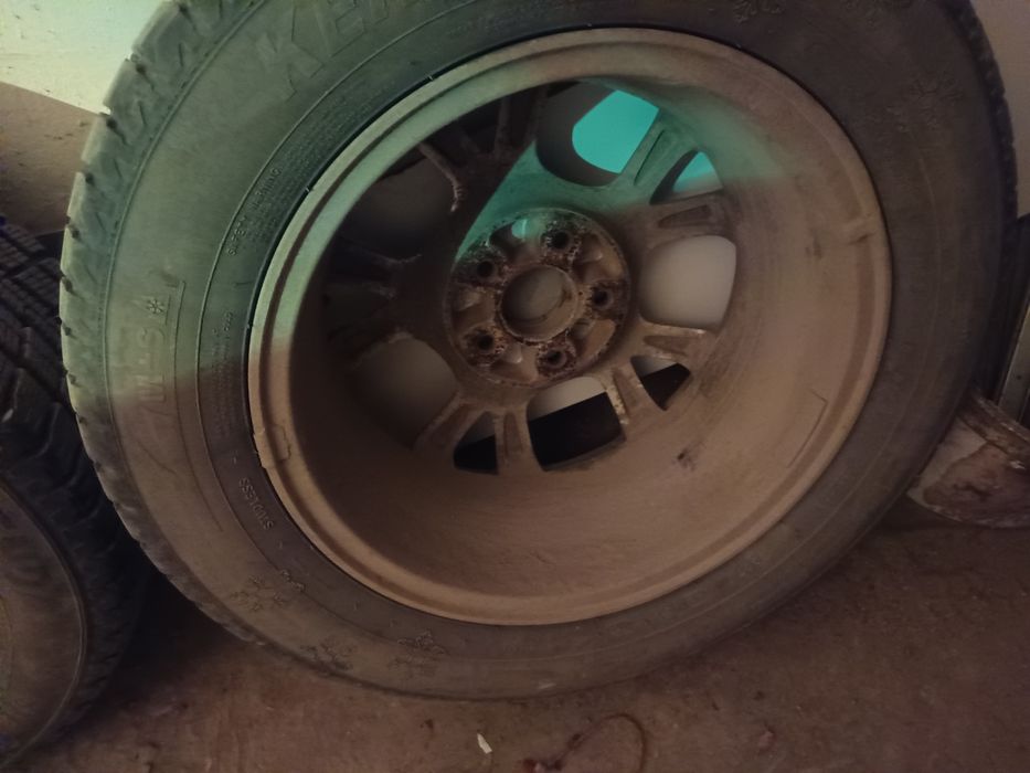 Зимный шина с дисками