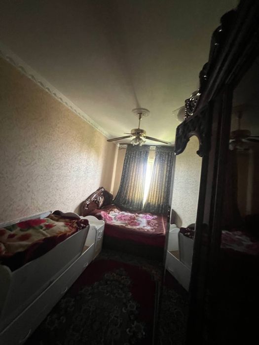 Algaritim kvartira sotiladi 30kvartil 2dom uyi yonida xama narsa bor.