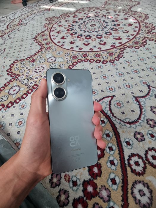 Продам HUAWEI 10 SE