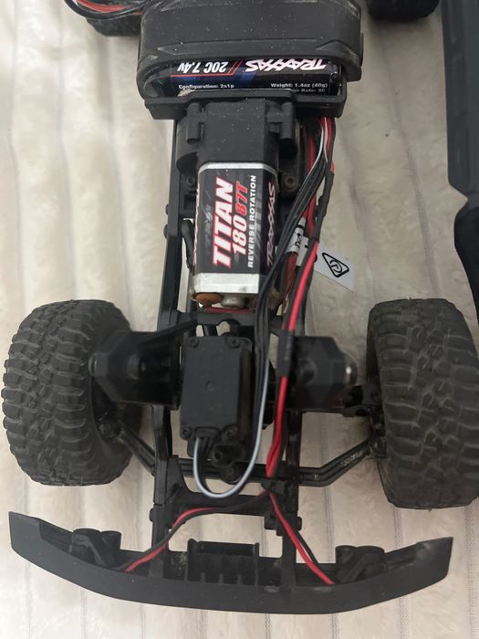 Бронко Traxxas катерач бял