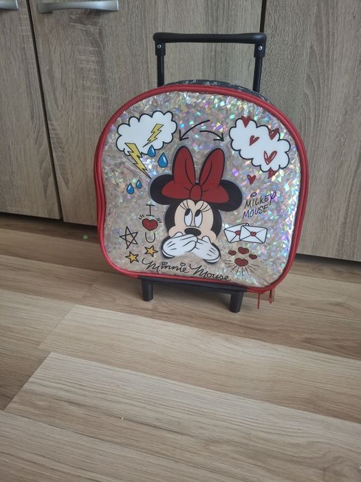 Куфарче на Minnie Mays на колелца