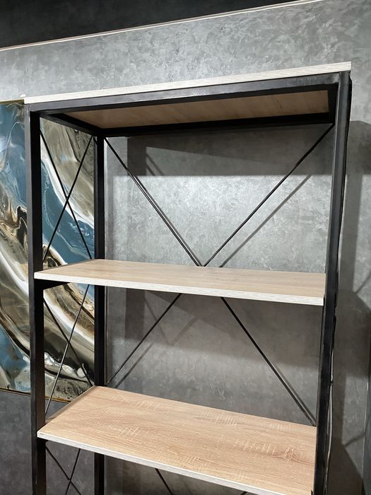 Loft shkaf sotiladi