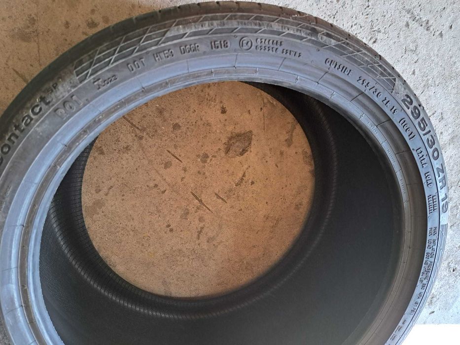 2 anvelope 295/30 R19 Continental