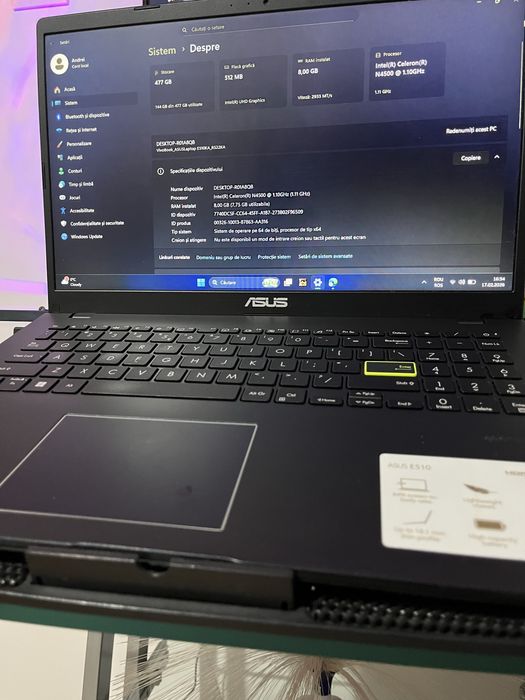 Vând laptop ASUS