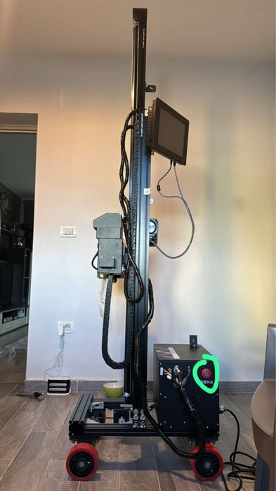 Imprimanta uv  verticala si orizontala pana la 4.5m inaltime