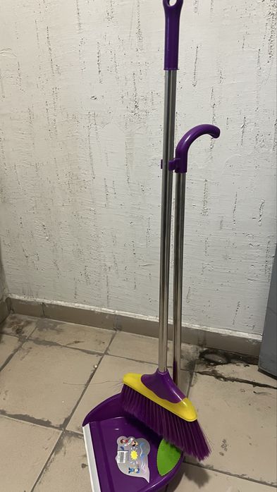 Продается метла с совком