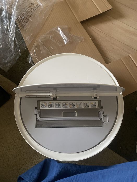 Продам  робот пылесос