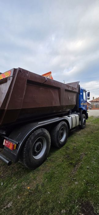 Vând autobasculanta 6x4 motor renault 385 cai