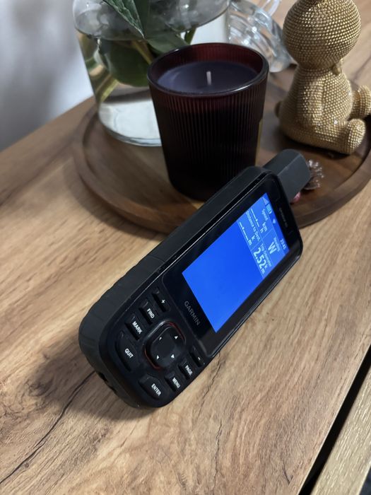 GPS de mână Garmin GPSMAP 66i – drumeții, munte, inReach, hărți TopoActive