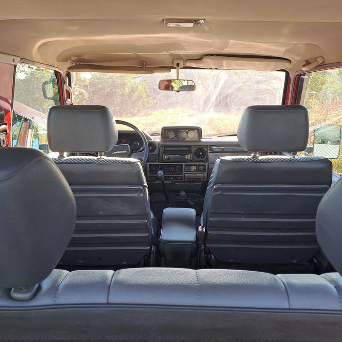 Toyota Land Cruiser J70