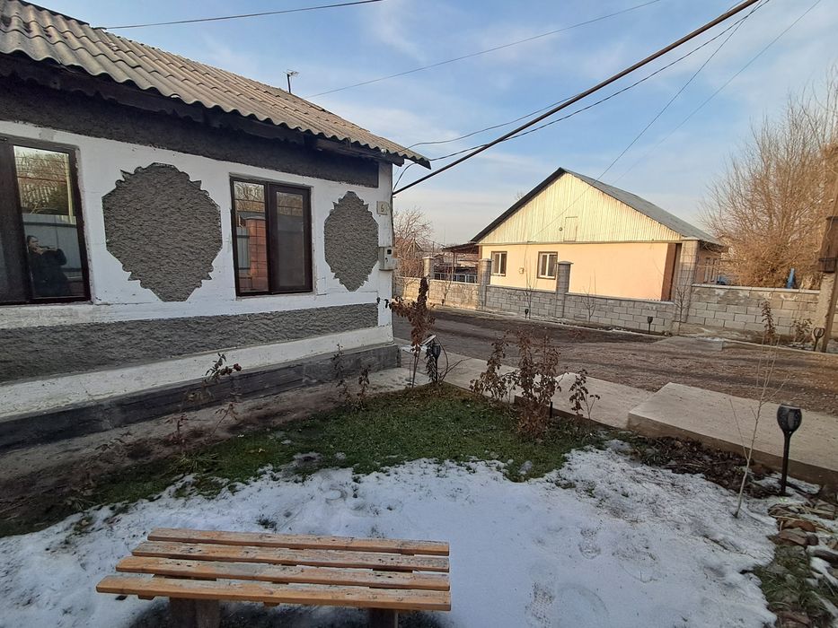 Продам два  дома