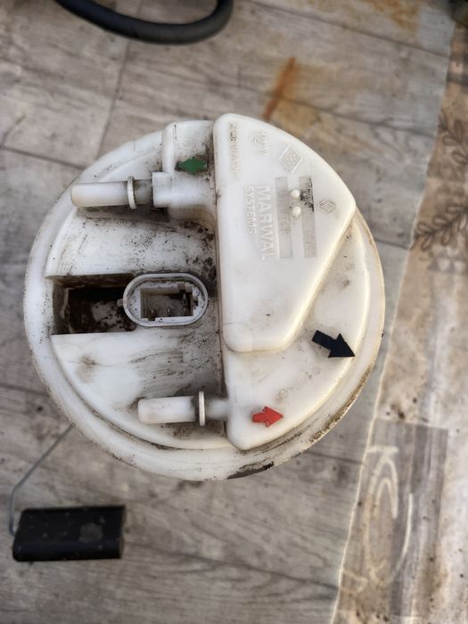 Бензинова помпа за Рено Клио II (1998 – 2005)