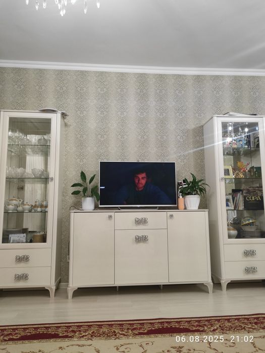 Продам сервант от Шатура