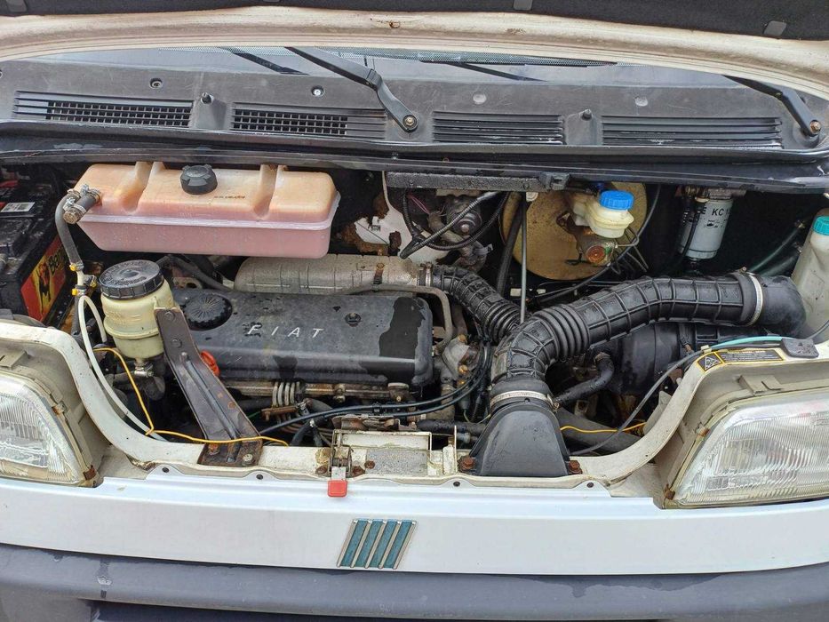 Бус дизелов двигател, марка Fiat модел Ducato