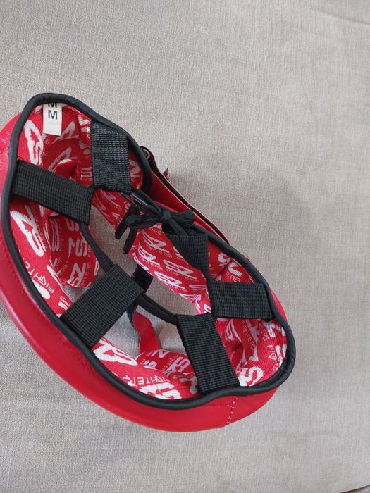 Green Hill боксови ракавитци с каска за бокс