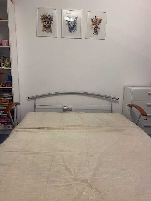 Canapea extensibila 160x200 de vanzare
