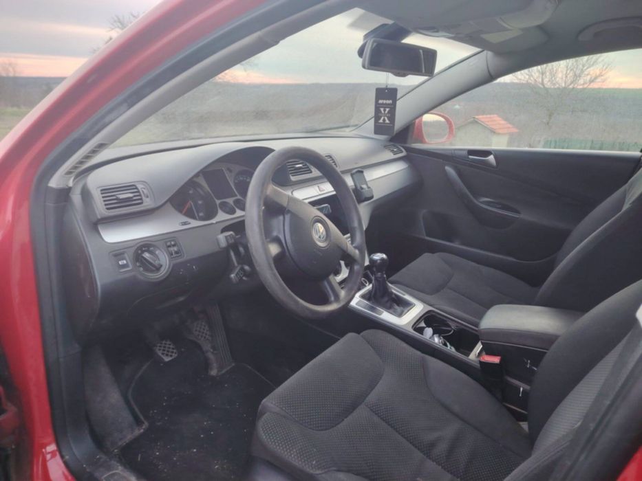 На части 2009 Volkswagen Passat B6 2.0 TDI ръчка 6ск Cba мотор