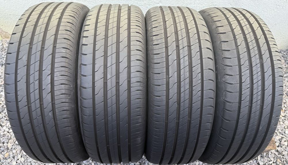 4бр 205/60/16 на 7мм с 22дот Гудиер