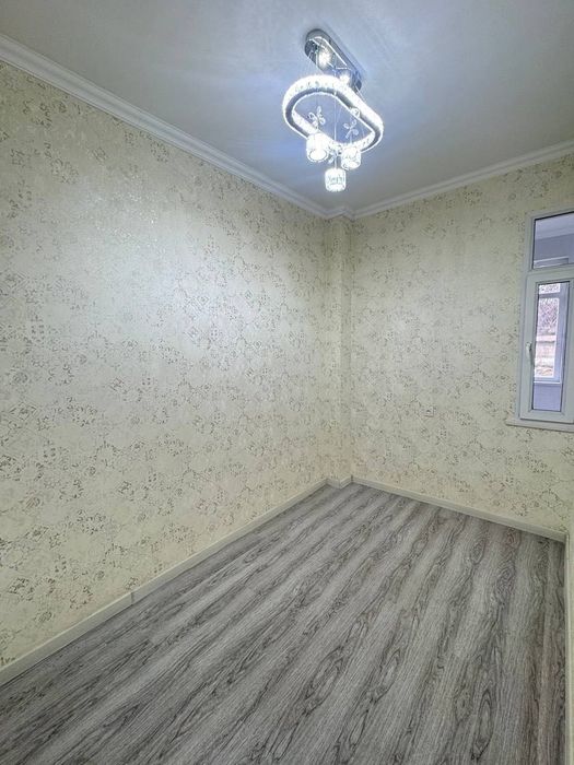 Яшнабад улица Иззат Новостройке продается квартира 2/1/8  44м2