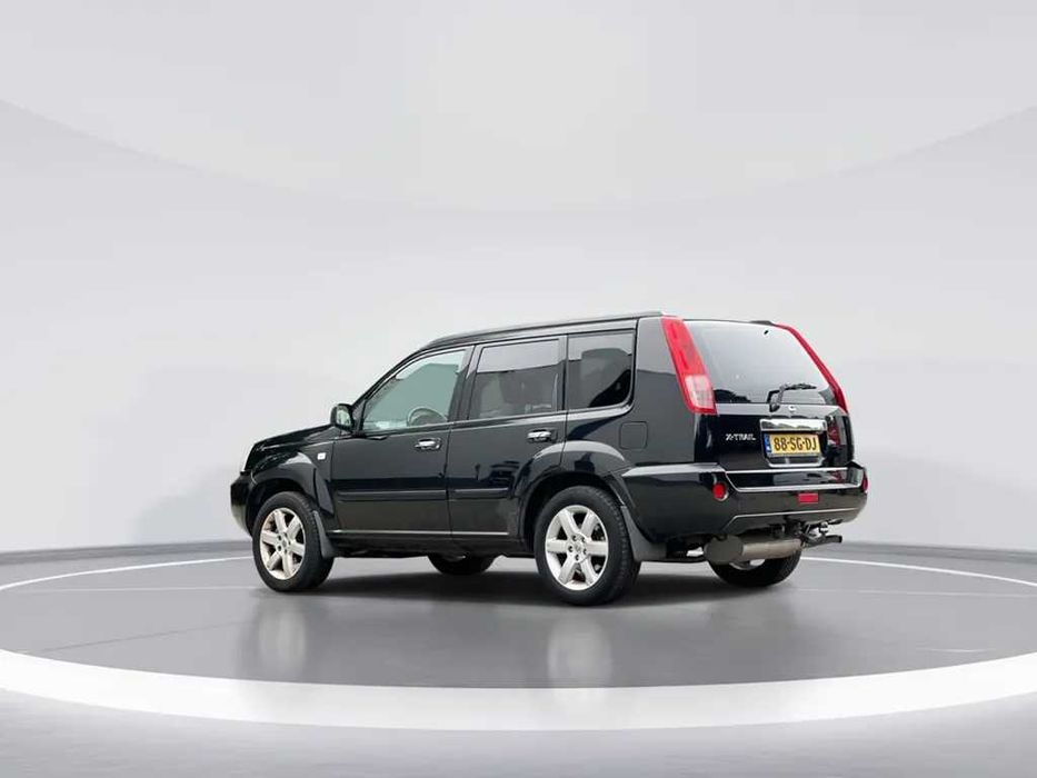 Nissan X-Trail 2.5 Elegance – автомат, 4x4 LPG