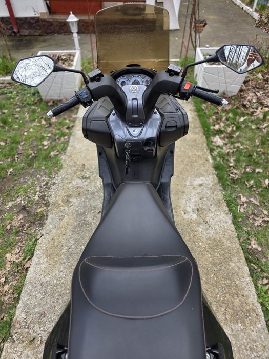 MAXI SCUTER DAELIM 300 2015 stare perfecta scuter A2 yamaha honda kawasaki suzuki cf moto