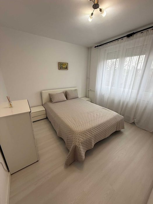 Vand apartament central, pret fix valabil doar pentru luna decembrie