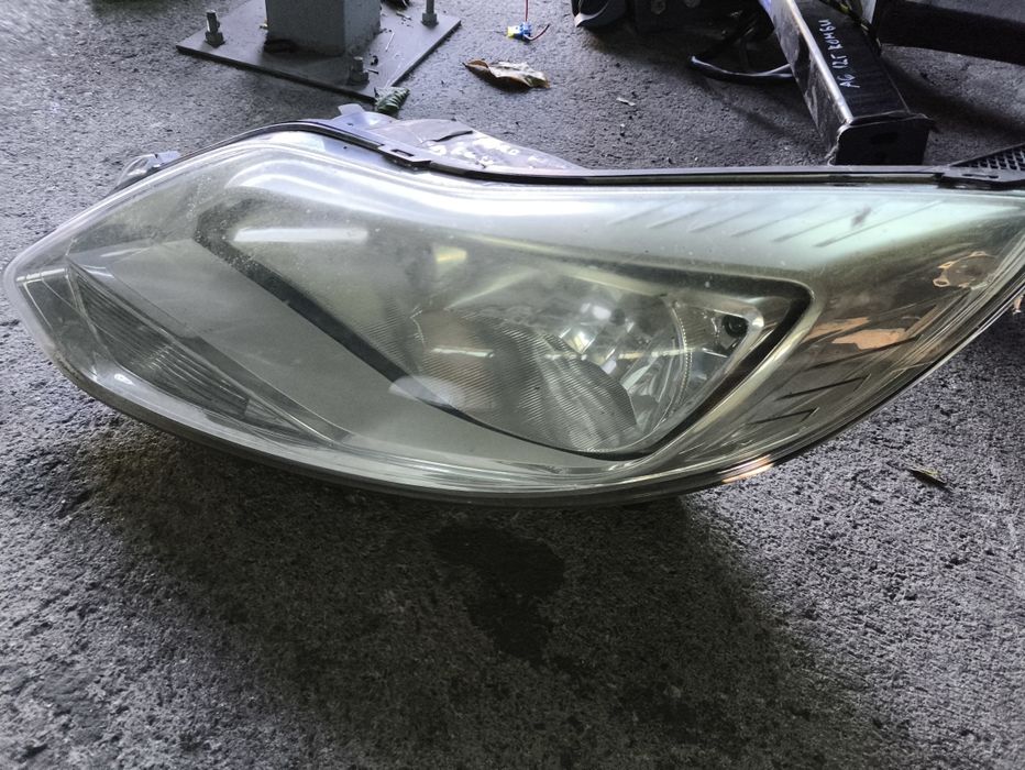 Фар за Ford Focus