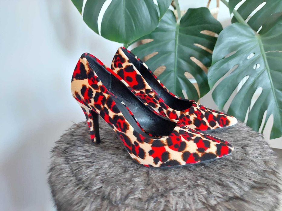Pantofi eleganti leopard print