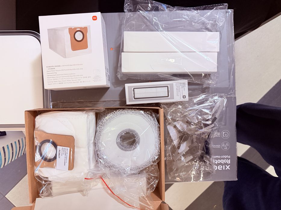 Xiaomi X20 Pro робот прахосмукачка с миене + МНОГО аксесоари