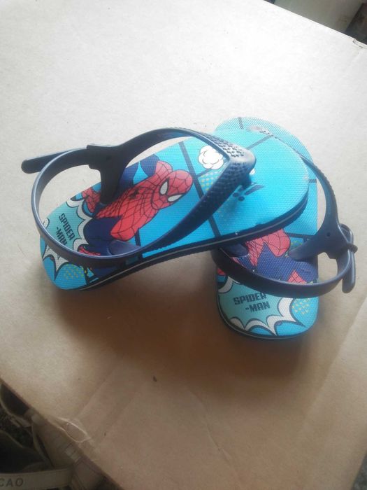 детски сандали, чехли и обувки