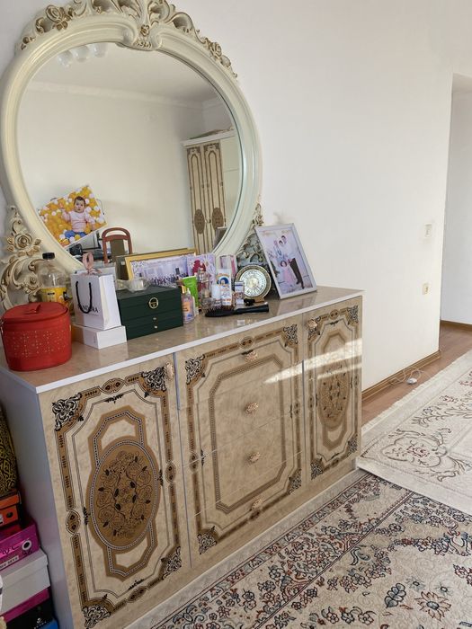 Спальный гарнитур сатылады