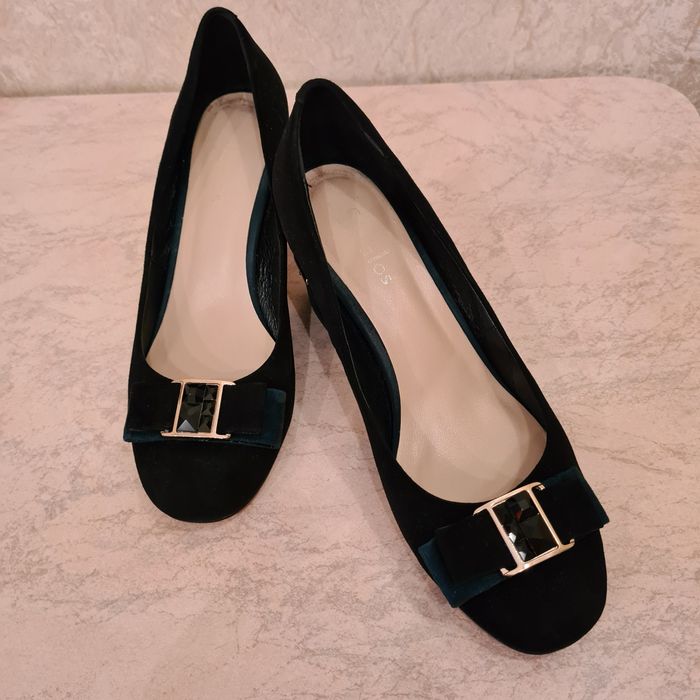 Замшевые туфли. Размер 40