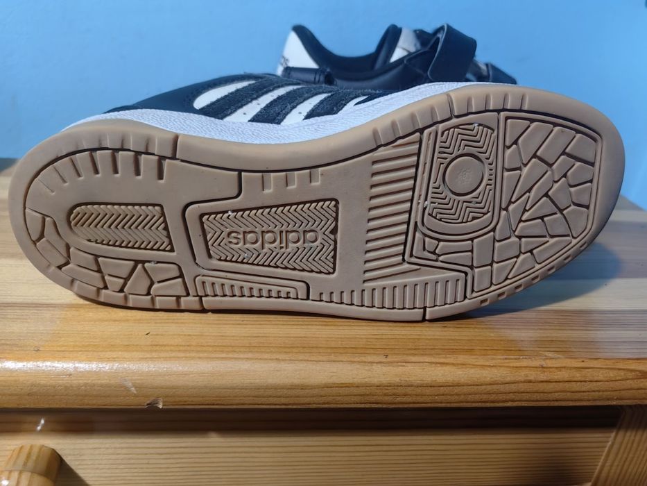 Маратонки Adidas
