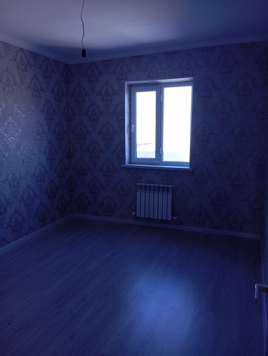 Yarim plan xovli joy sotiladi