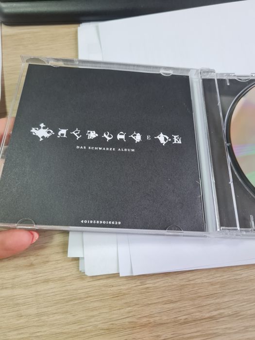 Продавам оригинален диск Das schwarze
