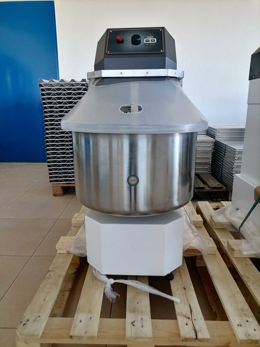 Спирален миксер 50 кг. Conti Italy със скоростен вариатор