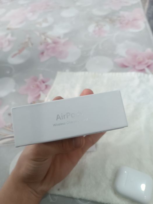 Airpods 2.2  orginal California