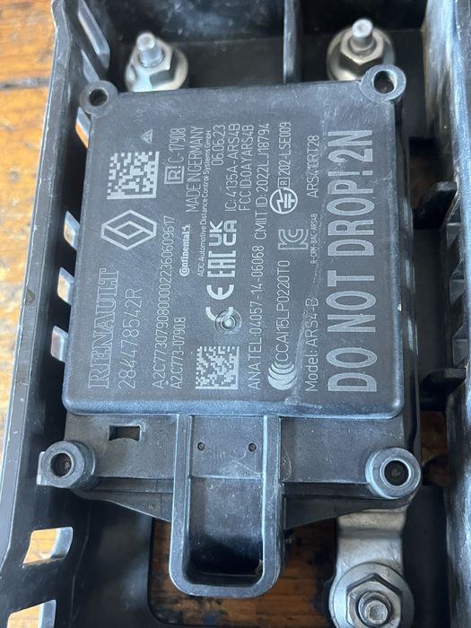 Radar distronic renault clio 2025